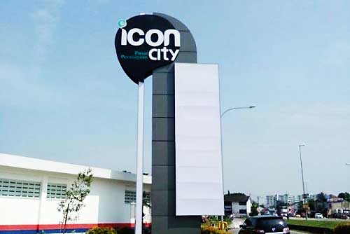 Icon City pylon by Orange Media ESB
